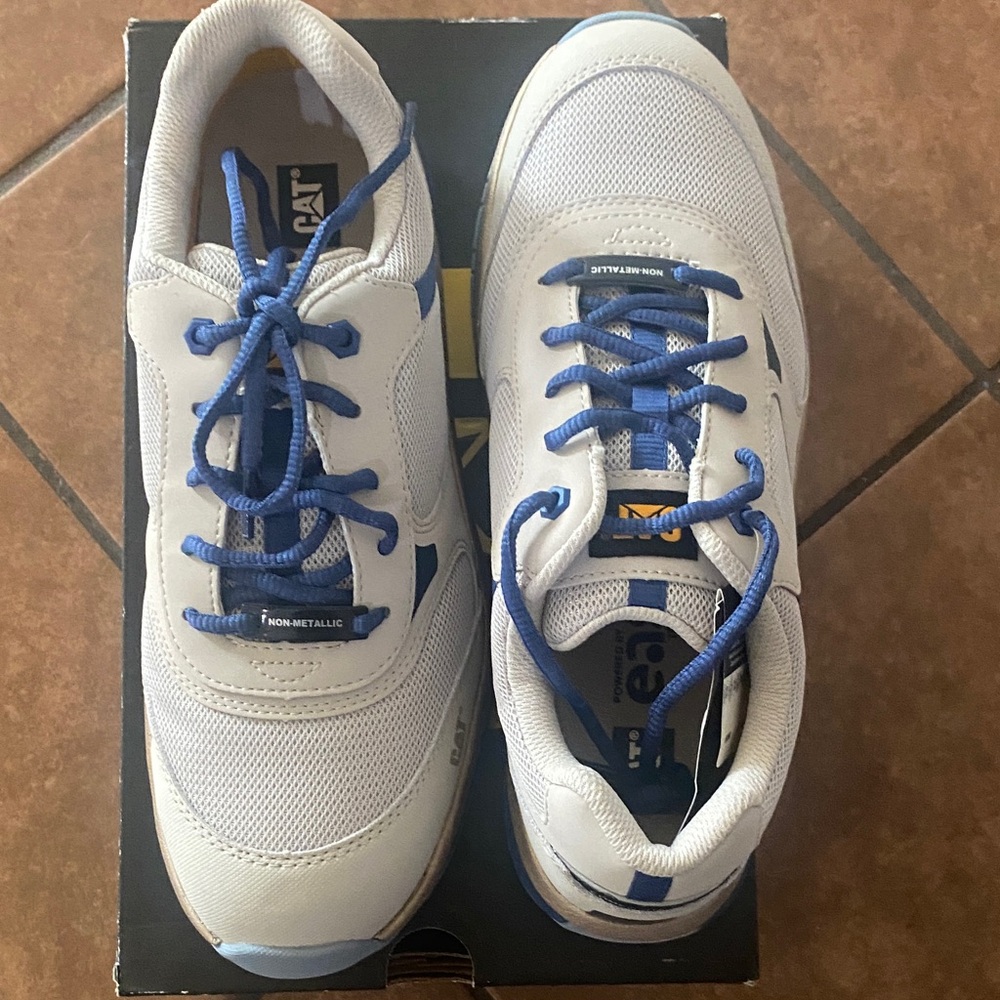 women work sneakers